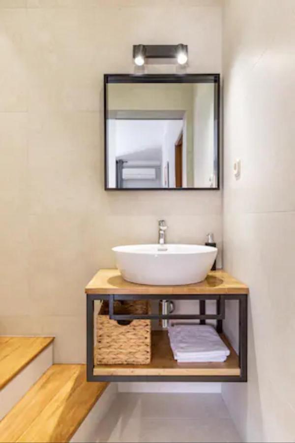 Apartments "Villa Antisin" With Heated Pool Zara Esterno foto