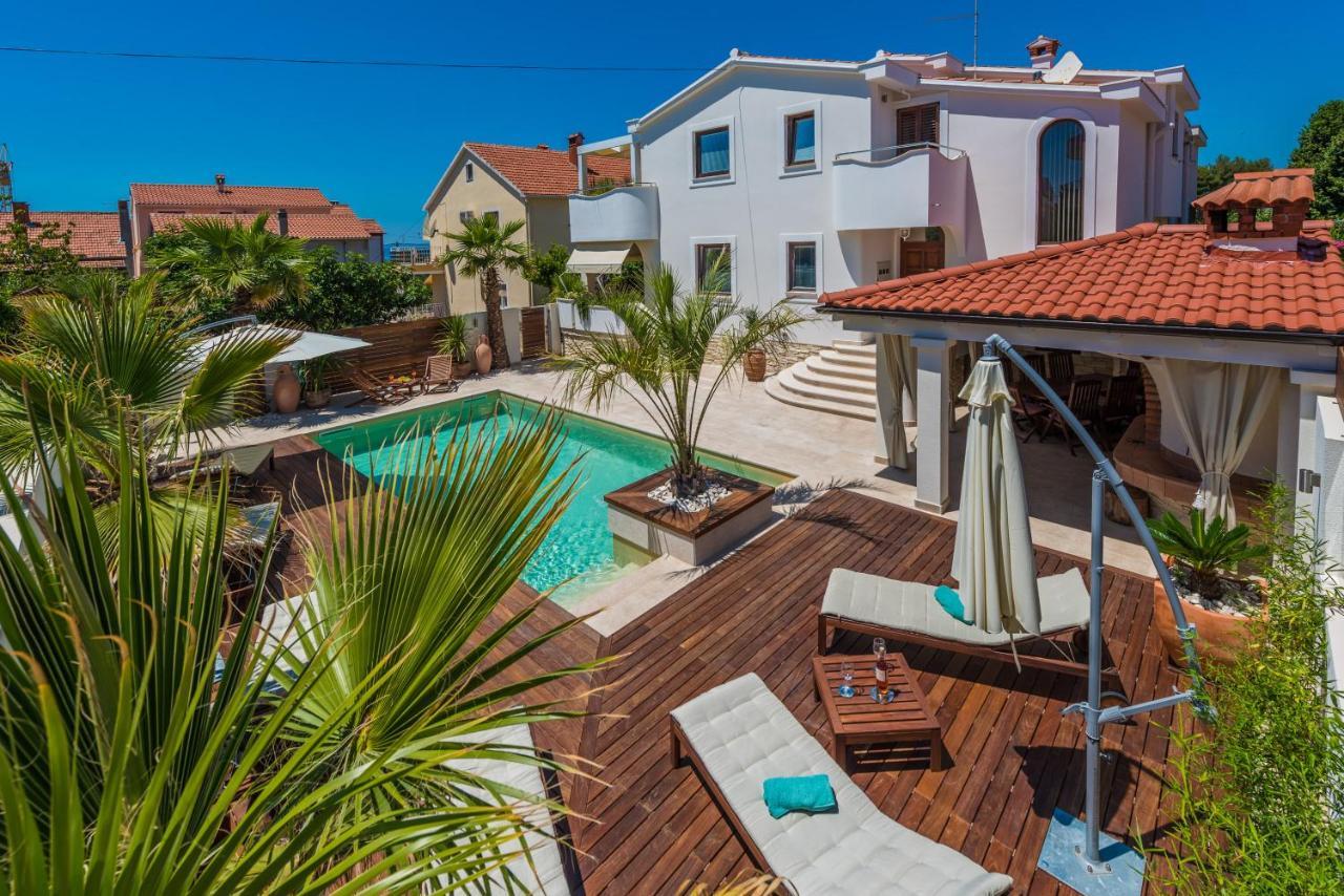 Apartments "Villa Antisin" With Heated Pool Zara Esterno foto