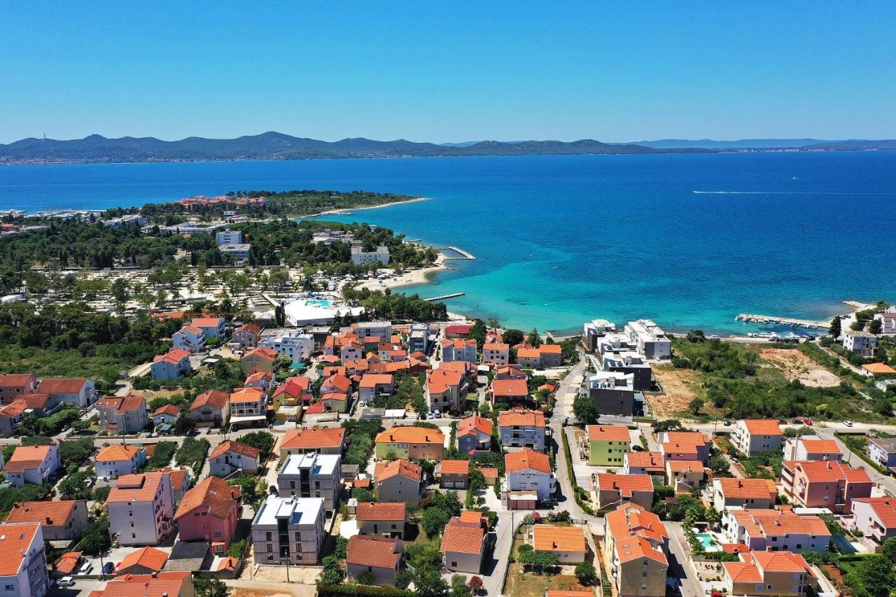 Apartments "Villa Antisin" With Heated Pool Zara Esterno foto