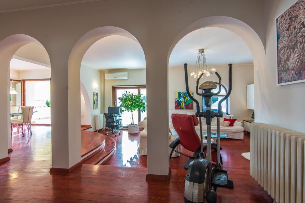 Apartments "Villa Antisin" With Heated Pool Zara Esterno foto
