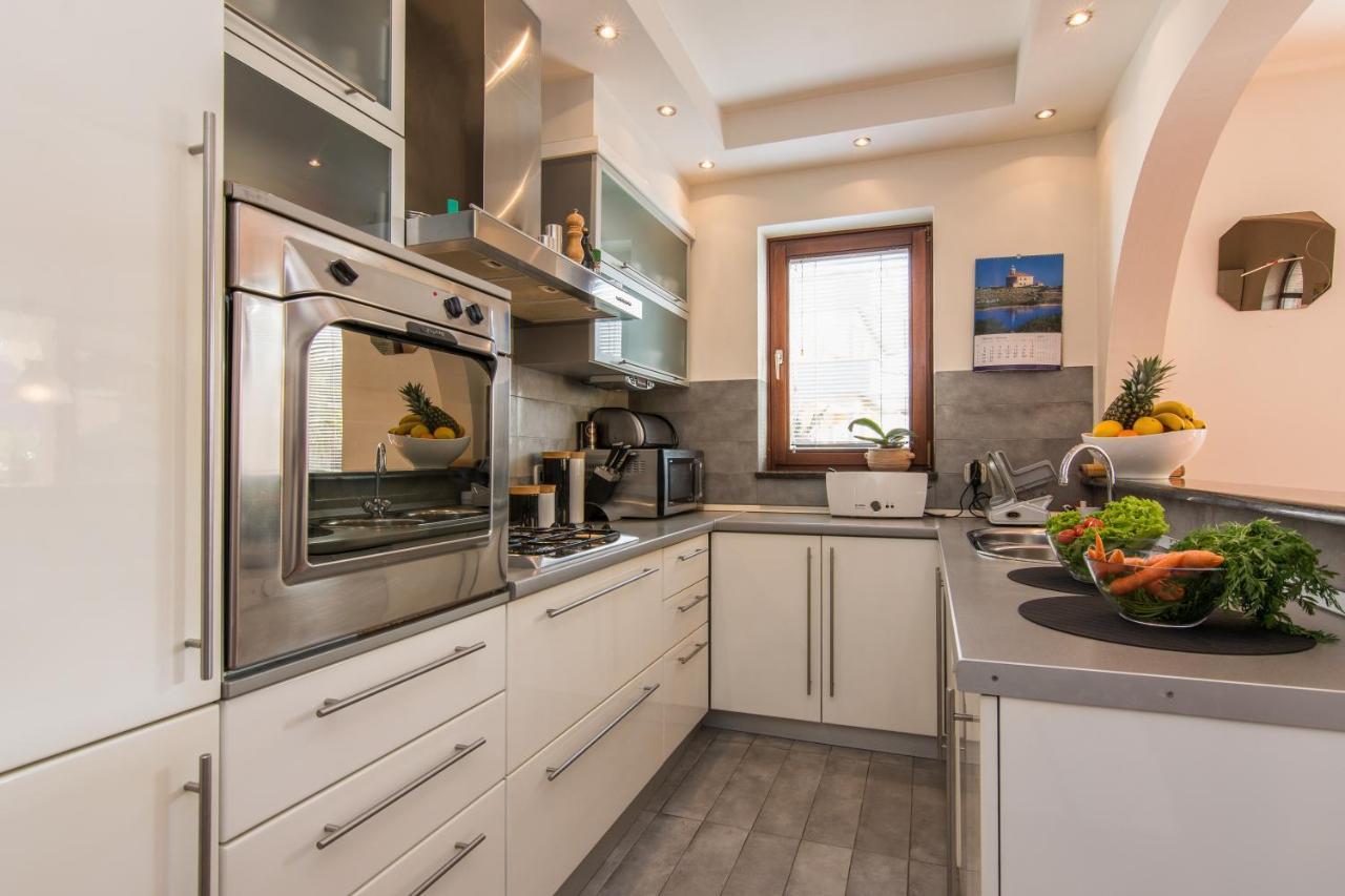 Apartments "Villa Antisin" With Heated Pool Zara Esterno foto
